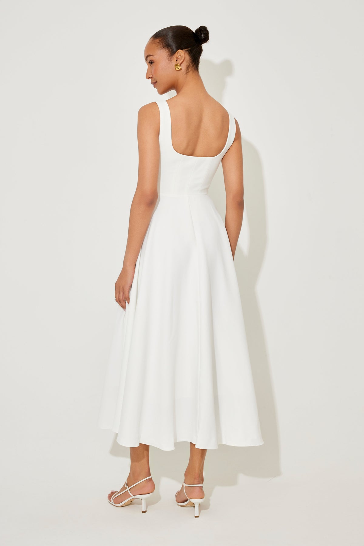 Angela | Timeless Flowy Midi Dress