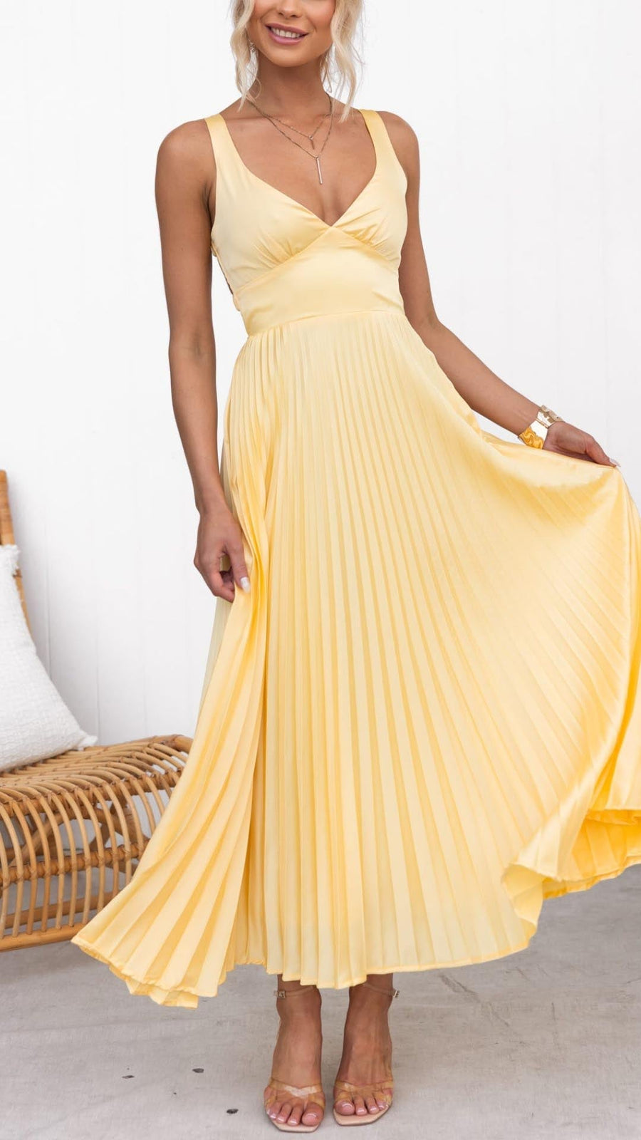 Eileen | Pleated V-Neck Maxi Dress
