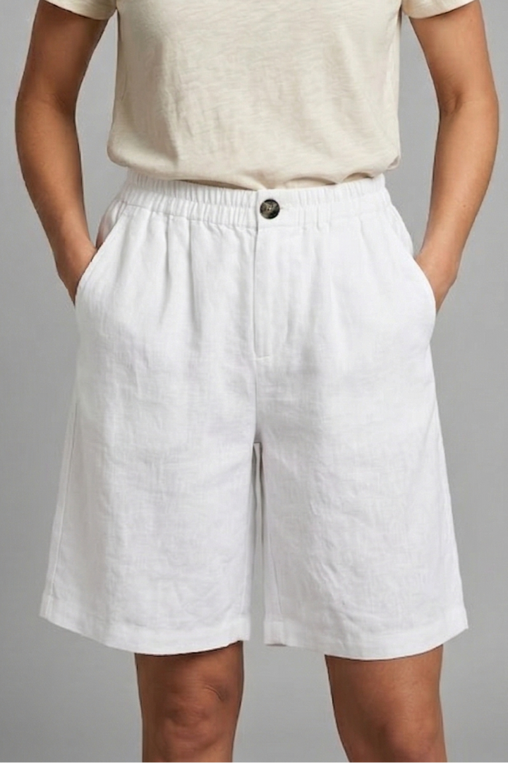 Juniper | Women's Elastic Waist Relaxed Fit Shorts