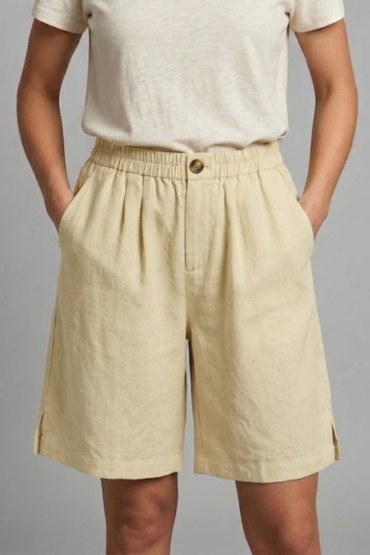 Juniper | Women's Elastic Waist Relaxed Fit Shorts